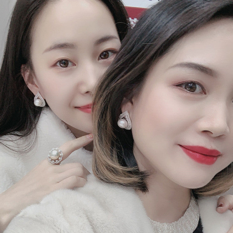 Large Grain Freshwater Pearl Stud Earrings Curren