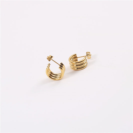 French retro style earrings null