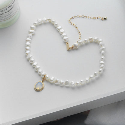 Round Medal Pearl Necklace Irregular Pearl Curren