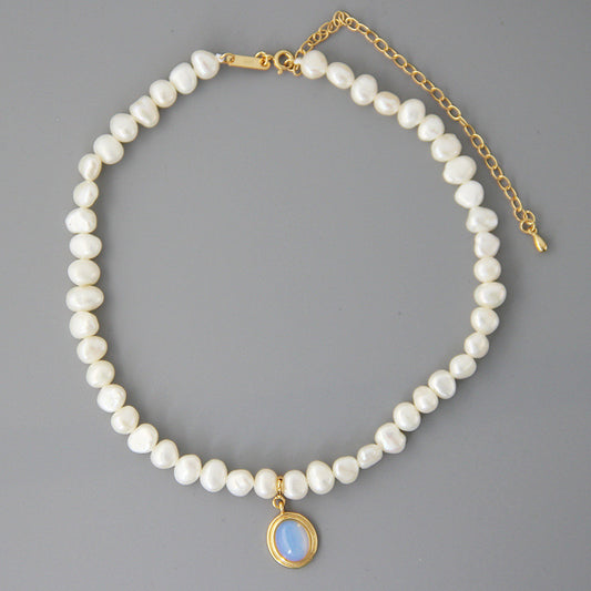 Round Medal Pearl Necklace Irregular Pearl Curren